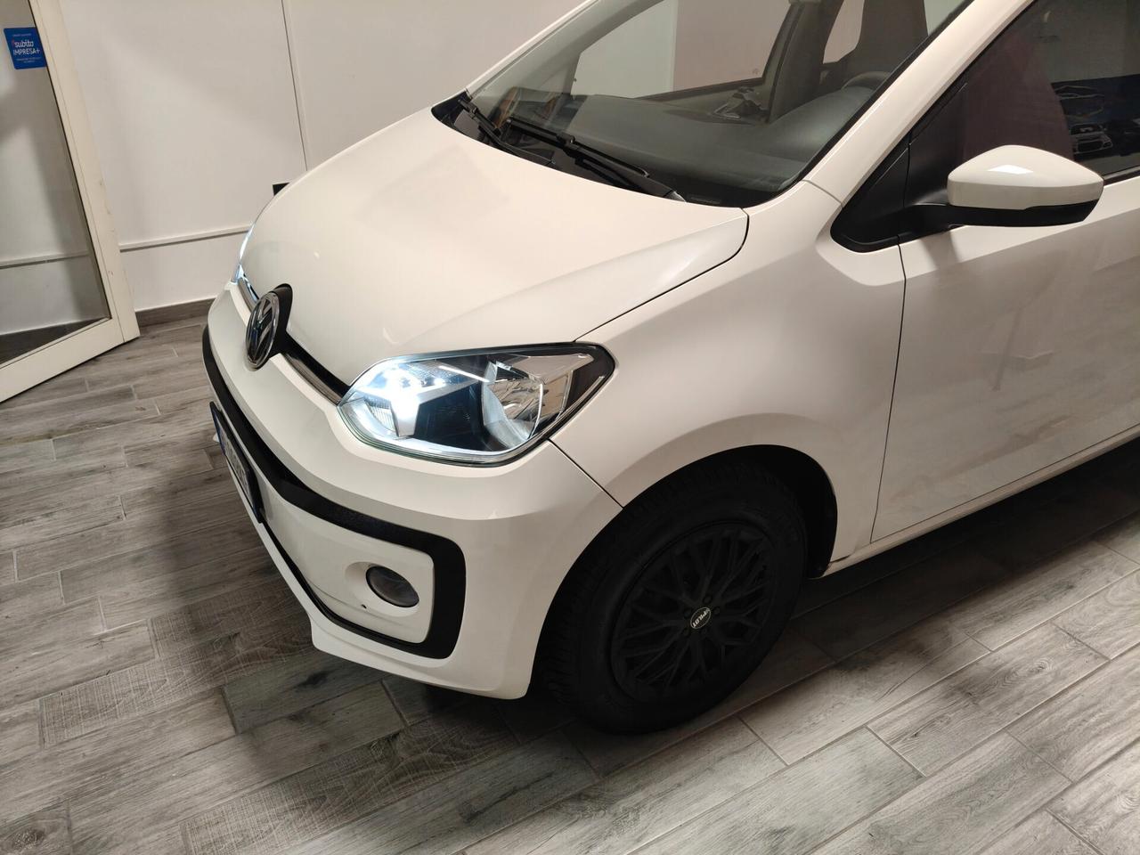 VOLKSWAGEN UP 1000 FULL OPTIONAL KM28