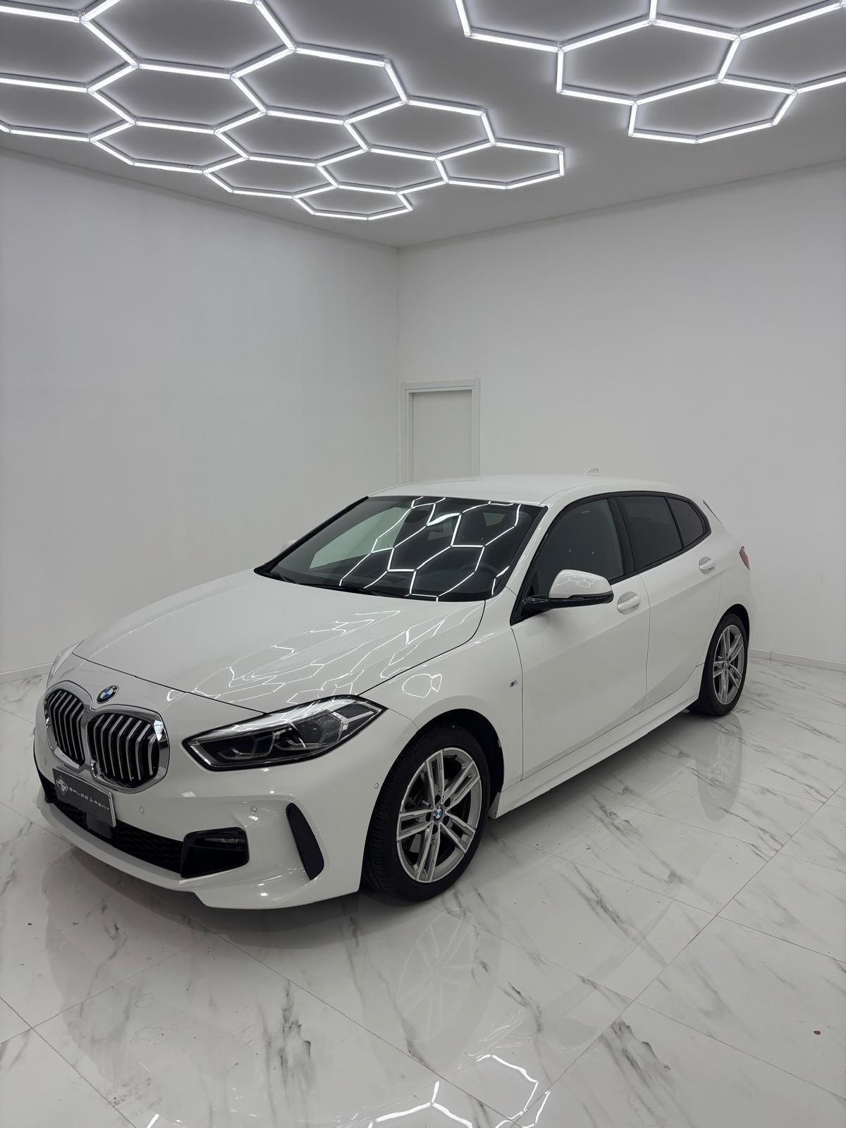 Bmw 116 116d 5p. Msport