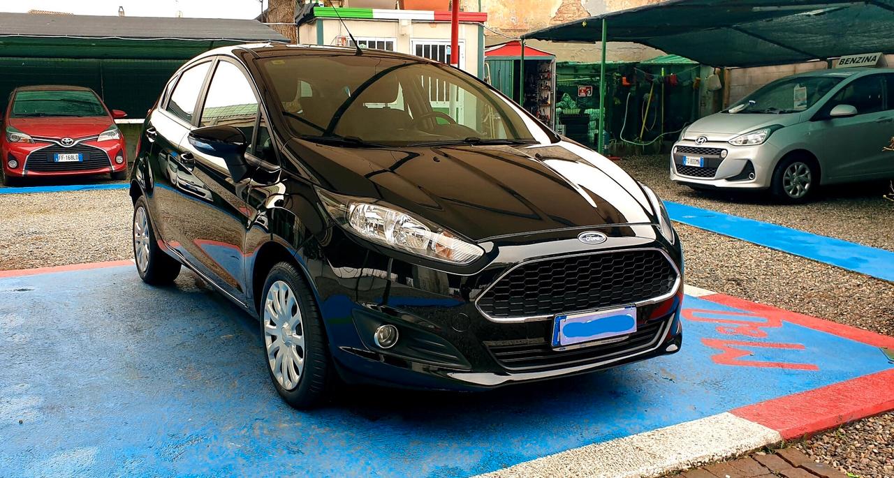 FORD FIESTA 1.4 BENZINA G.P.L DI CASA..ANNO 2017 EURO 6