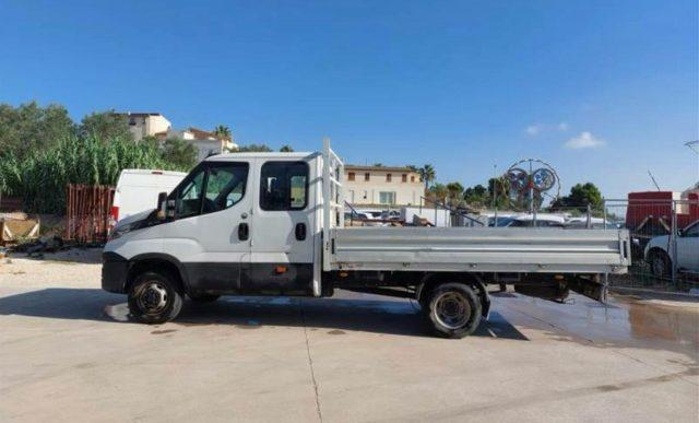 IVECO Daily 35C14 PASSO 3750 QUAD-TOR 2.3 HPT PL-RG Cabinato