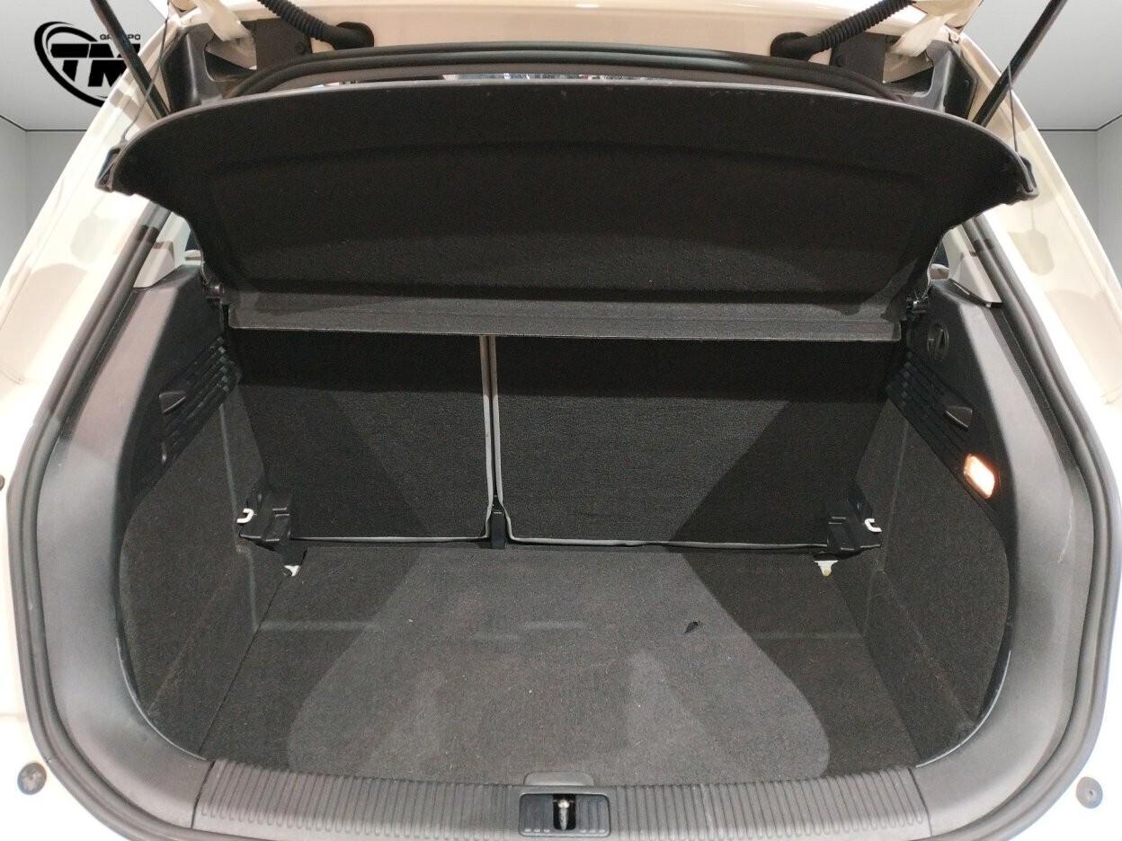 Audi A1 3p 1.6 tdi Attraction c/clima 90cv NEOPATENTATI