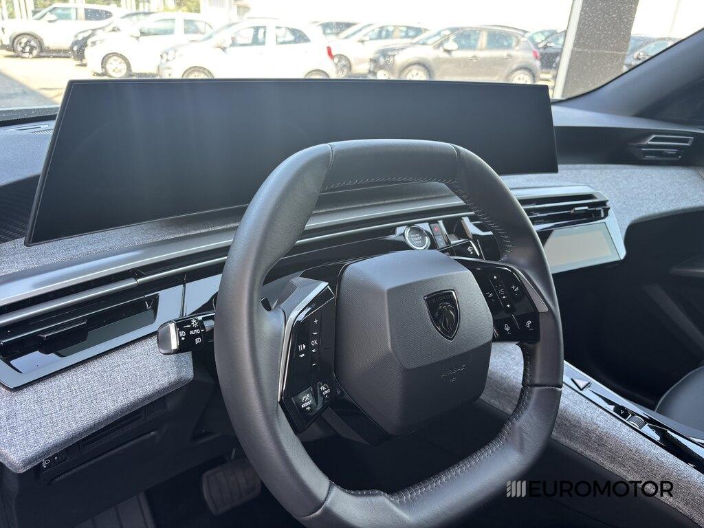 Peugeot 3008 1.2 Hybrid Allure e-DCS6