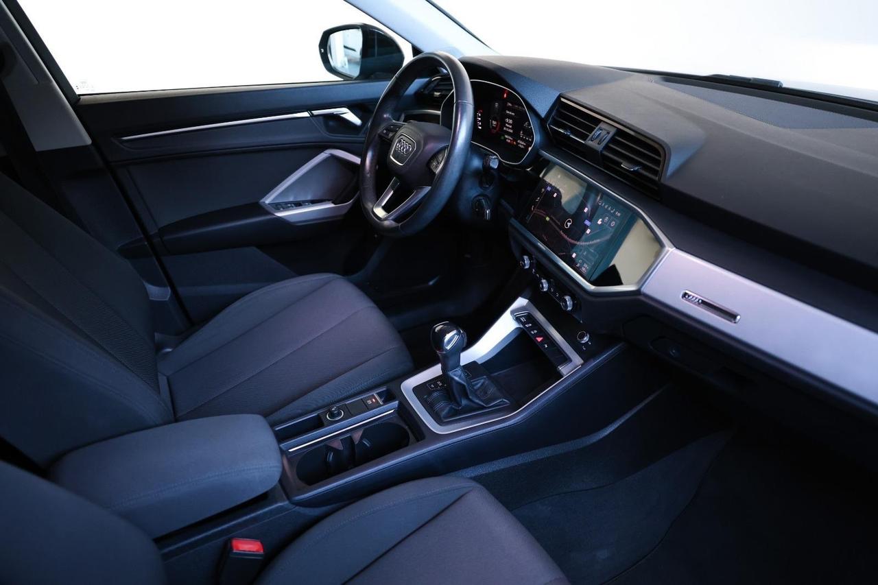 Audi Q3 Sportback 35 TDI S tronic line Black edition UNIPROPRIETARIO ITALIANA IVA ESPOSTA