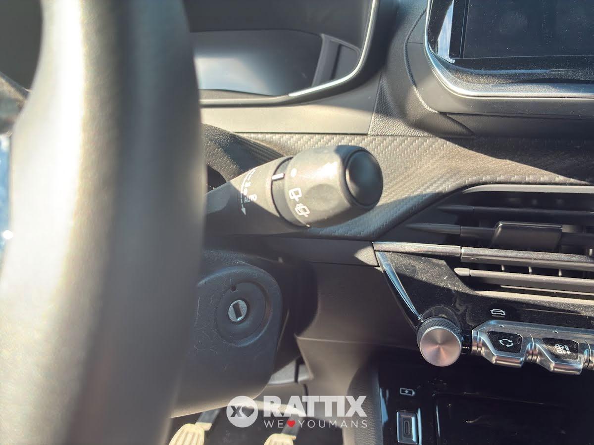 Peugeot 2008 1.2 Puretech 100CV Allure