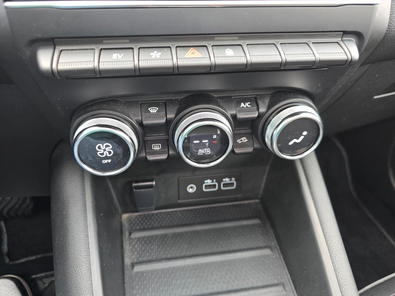 Renault Captur Full Hybrid E-Tech 145 CV RIVE GAUCHE