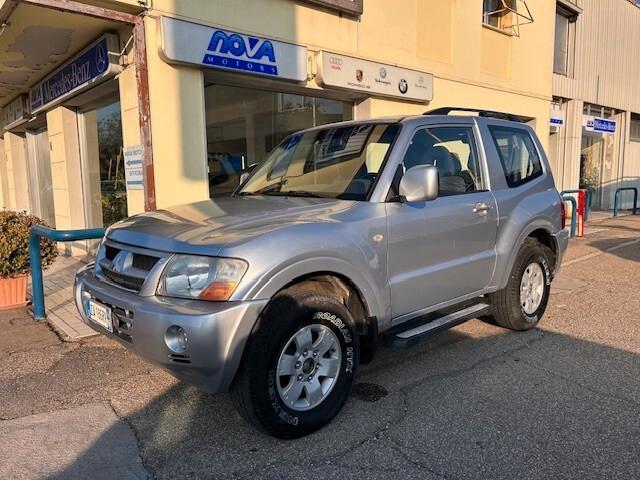 Mitsubishi Pajero 2.5 TDI 3p.