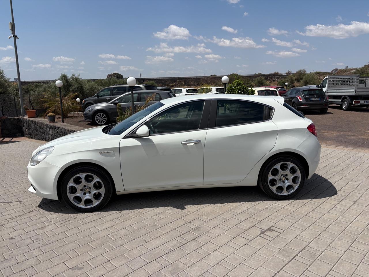Alfa Romeo Giulietta 2.0 JTDm-2 140 CV Distinctive