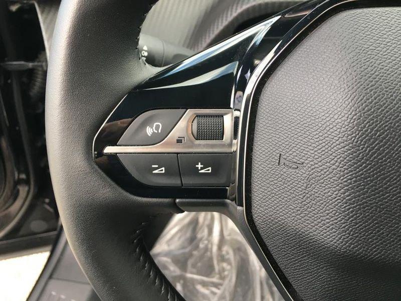 Peugeot 2008 PureTech 100 Allure ACCESSORIATA * 2024
