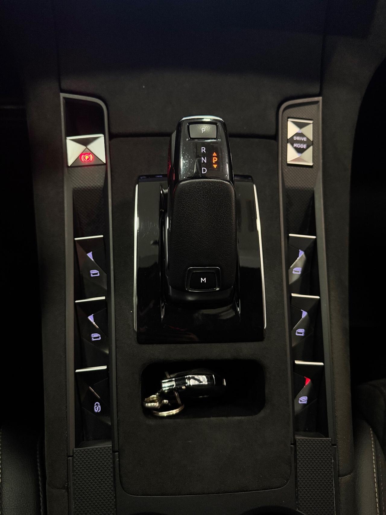 Ds 7 Crossback PureTech 180 aut. PERFORMANCE LINE