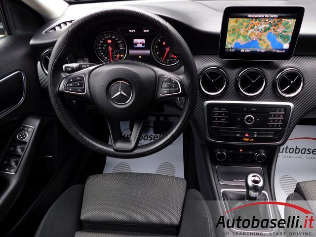 MERCEDES-BENZ GLA 200 180 BUSINESS 122CV,NAVIGATORE,LEDHD, RETROCAMERA