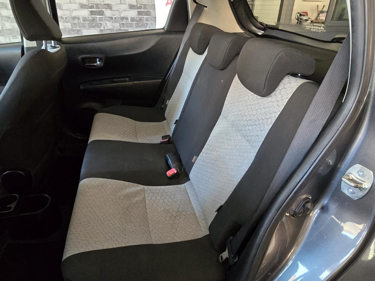 Toyota Yaris 1.3 5 porte Lounge