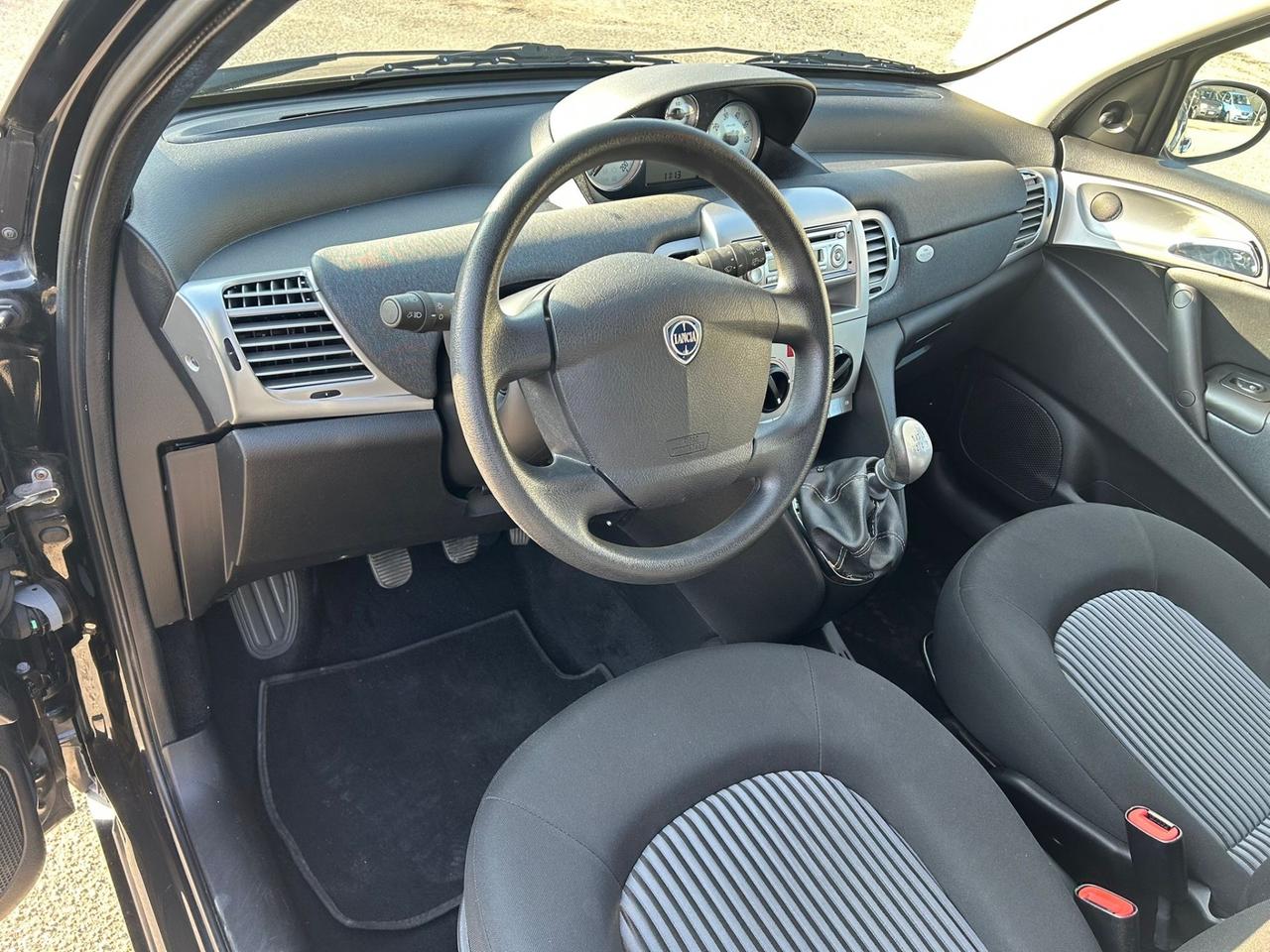 Lancia Ypsilon 1.2 Argento