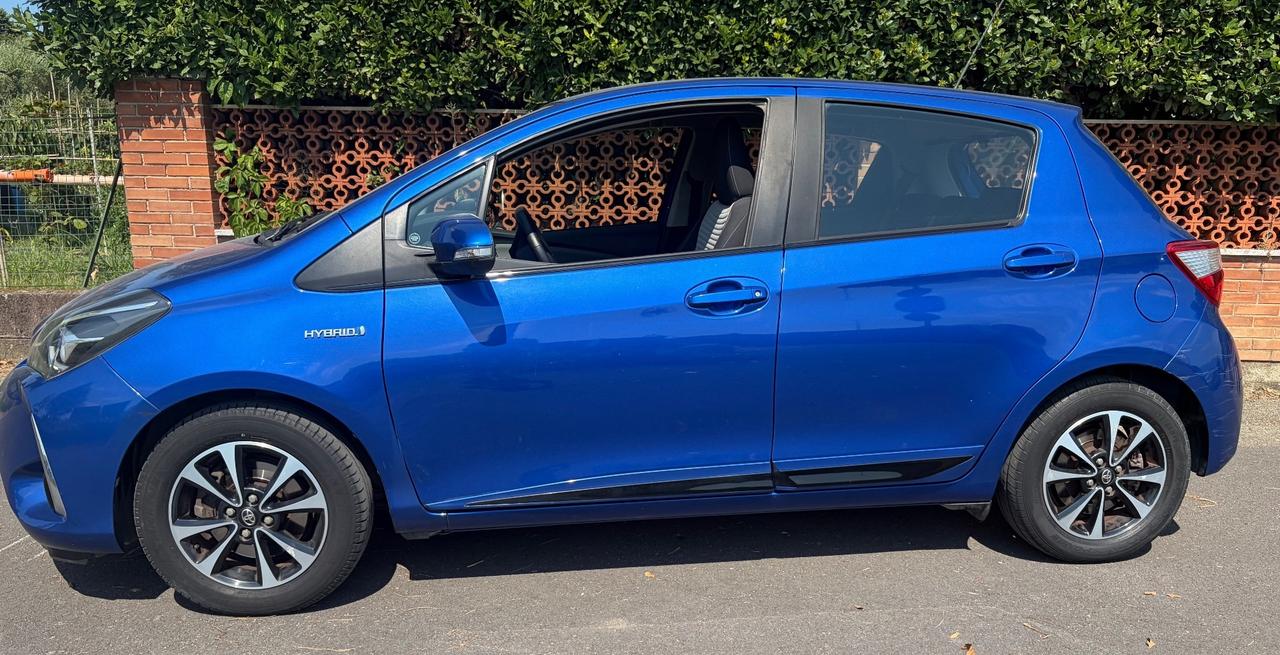 Toyota Yaris 1.5 Hybrid 5 porte Active 101 cav automatica