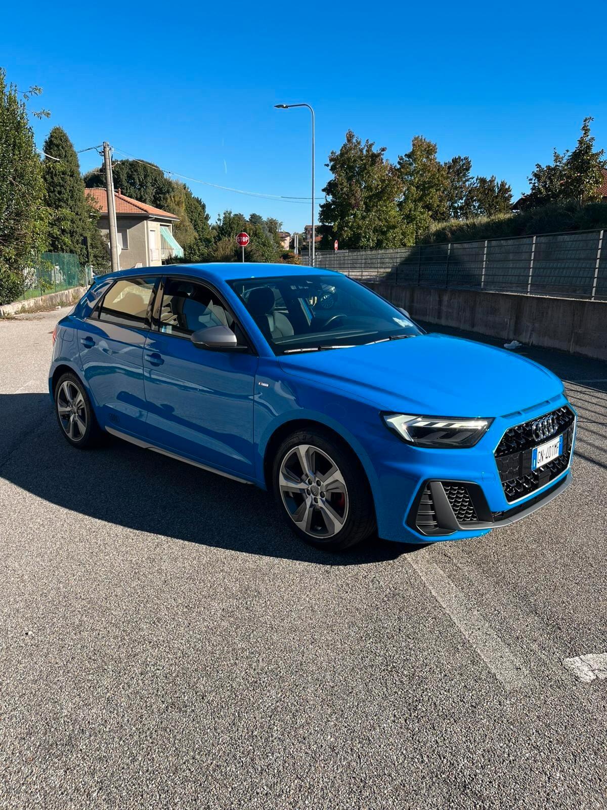 Audi A1 SPB 40 TFSI S tronic line edition