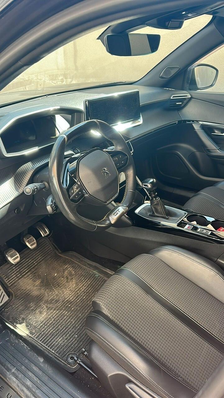 Peugeot 2008 BlueHDi 100 S&S GT Line