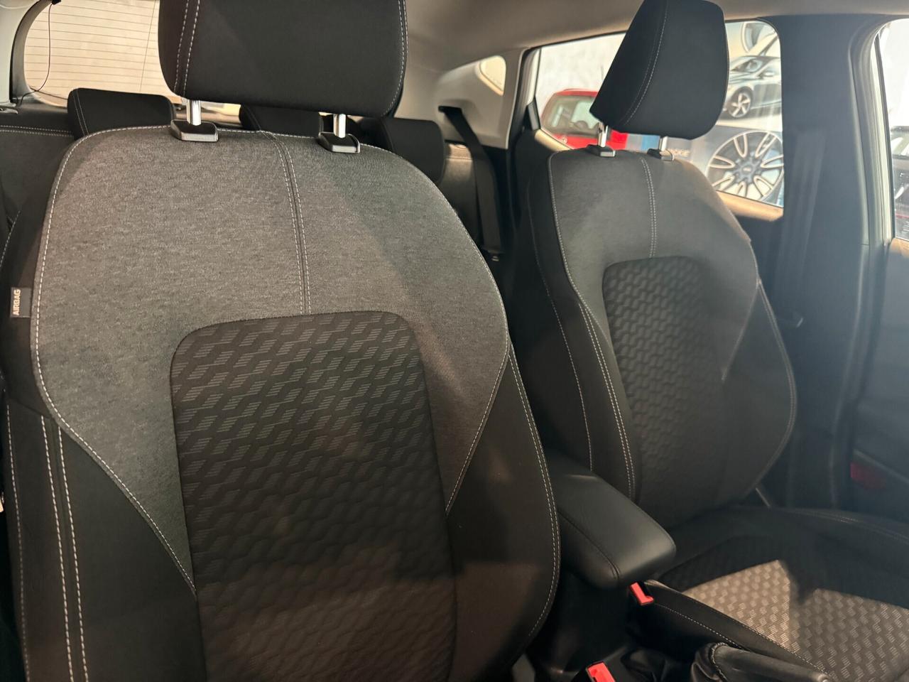 Ford Fiesta 5p 1.1 Titanium 75cv Led App conn Cam 16" (Neopat)