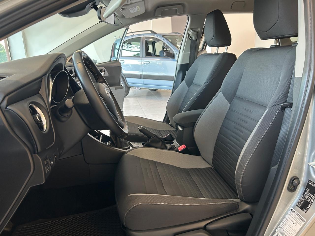 Toyota Auris 1.6 D-4D 82 kw 2015 EURO6B