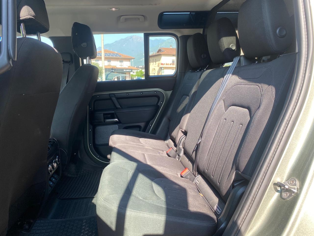 Land Rover Defender 110 2.0 SD4 AWD Auto 7 POSTI