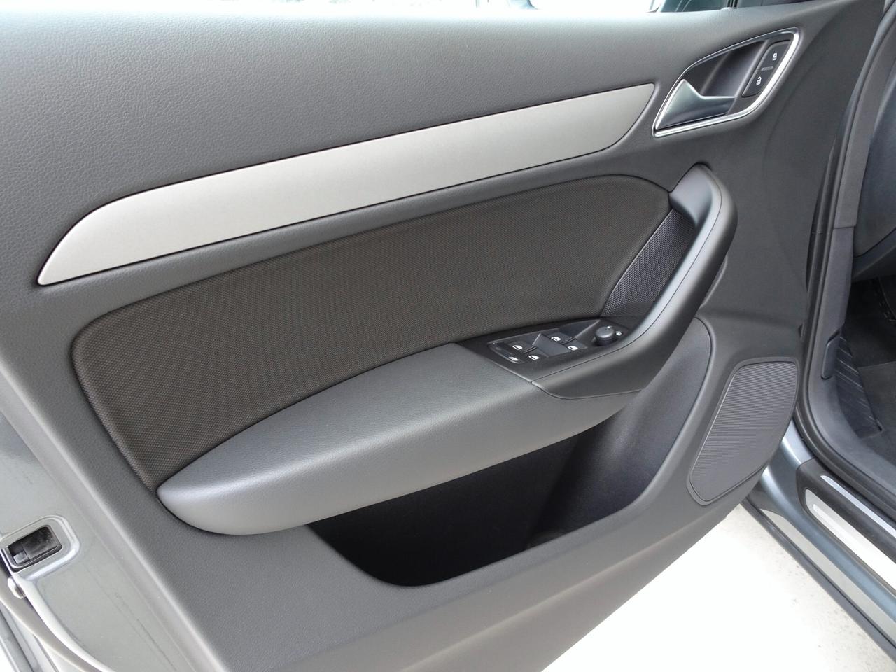 Audi Q3 2.0 TDI 140CV quattro XENO/CARPLAY/UNIPRO
