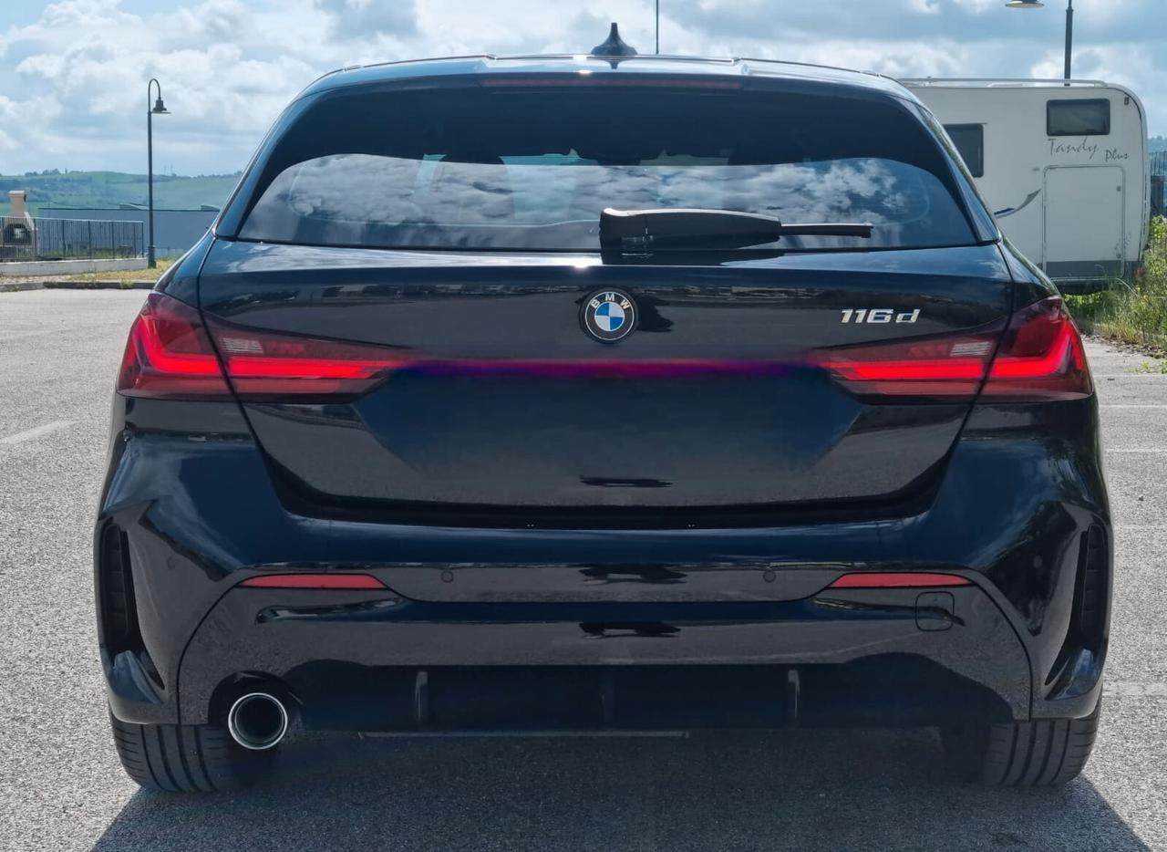 Bmw 116 116d 5p. Msport