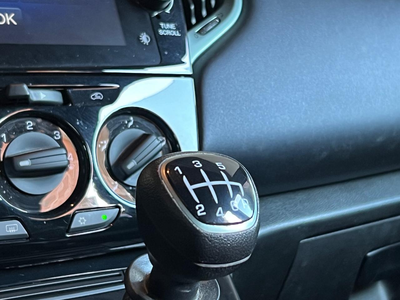 Lancia Ypsilon 1.0 FireFly 5 porte S&S Hybrid Gold