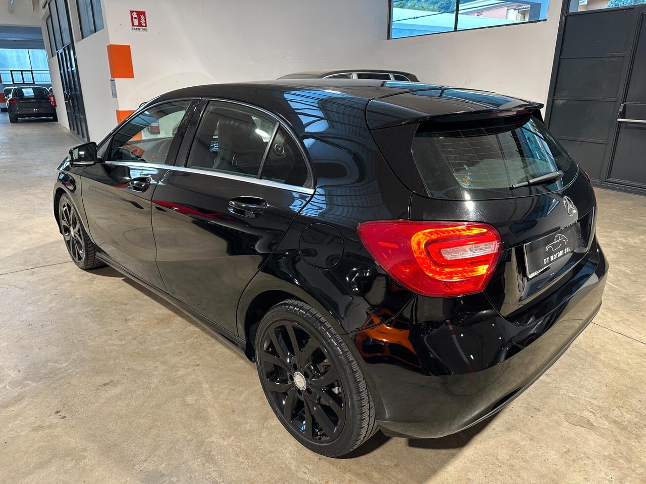 Mercedes-benz A 180 BlueEFFICIENCY Sport - UNICO PROP. CERCHI DA 19