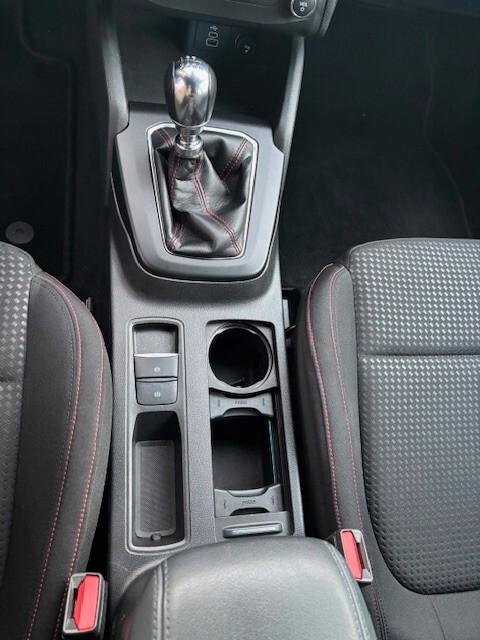 Ford Focus 1.0 EcoBoost Hybrid 125 CV 5p. ST-Line