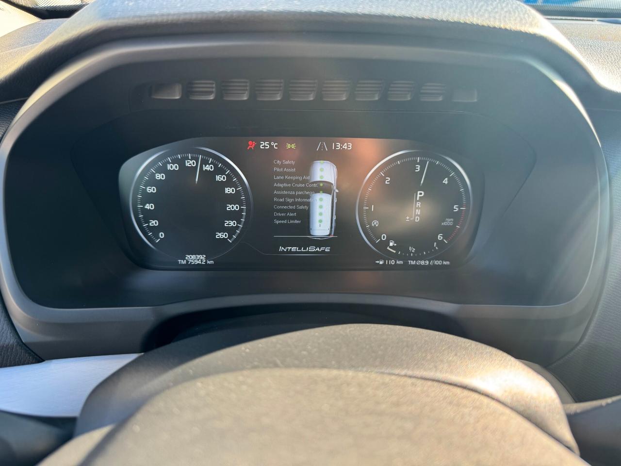 Volvo XC 90 XC90 D5 AWD Geartronic 7 posti Business Plus