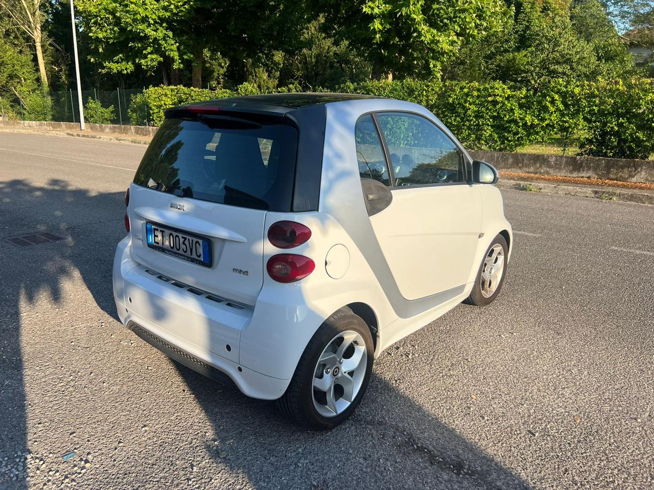 Smart ForTwo 1000 52 kW MHD coupé passion