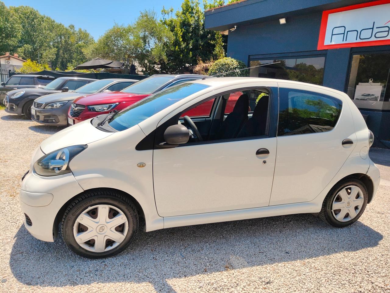 Toyota Aygo 1.0 12V VVT-i 5 porte Now