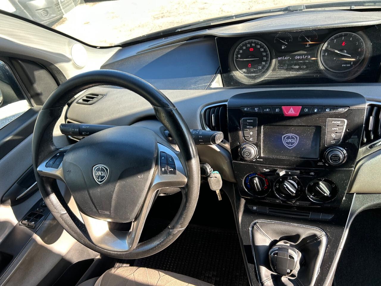 Lancia Ypsilon Benzina / Metano Ecochic Platinum Neopatentati