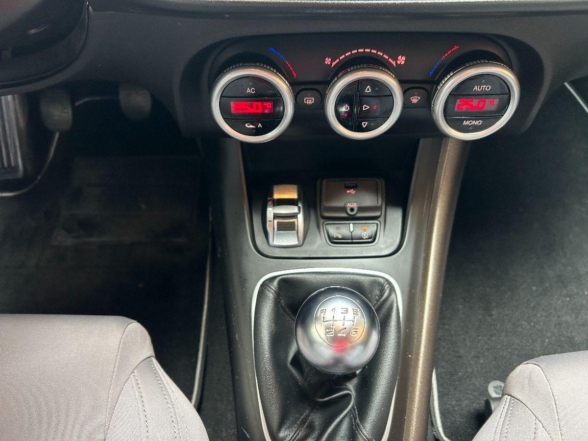ALFA ROMEO - Giulietta - 1.6 JTDm-2 105 CV Exclusive