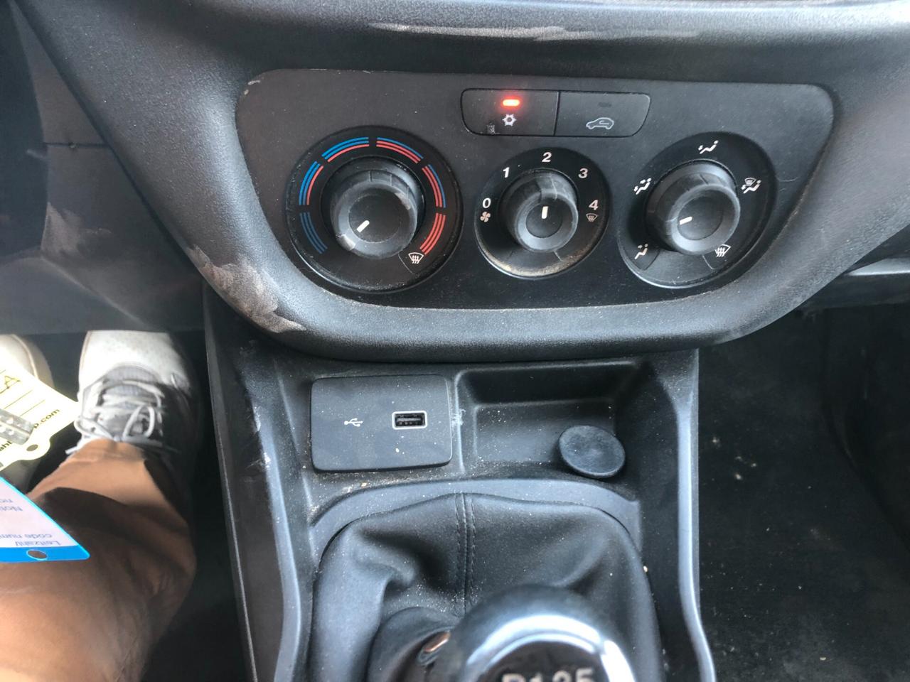 FIAT DOBLO' BENZINA METANO