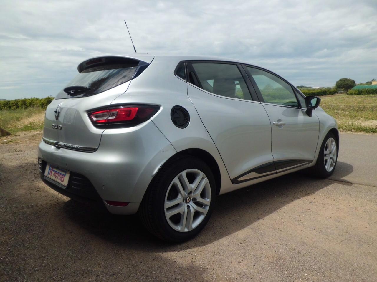 Renault Clio dCi 8V 90 CV 5 porte Moschino Intens