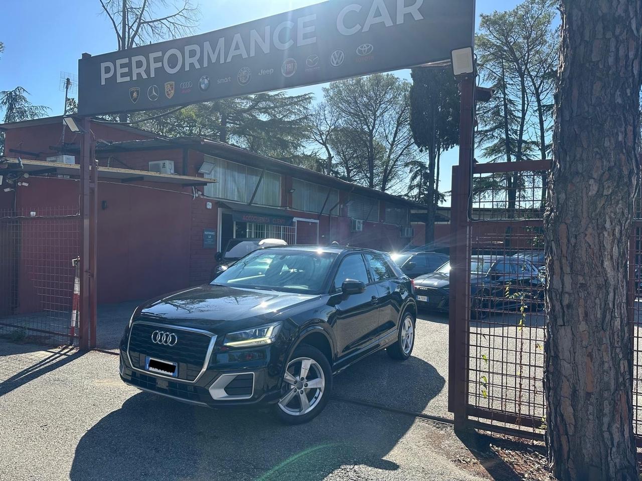 Audi Q2 30 TDI Admired fari led *promo*