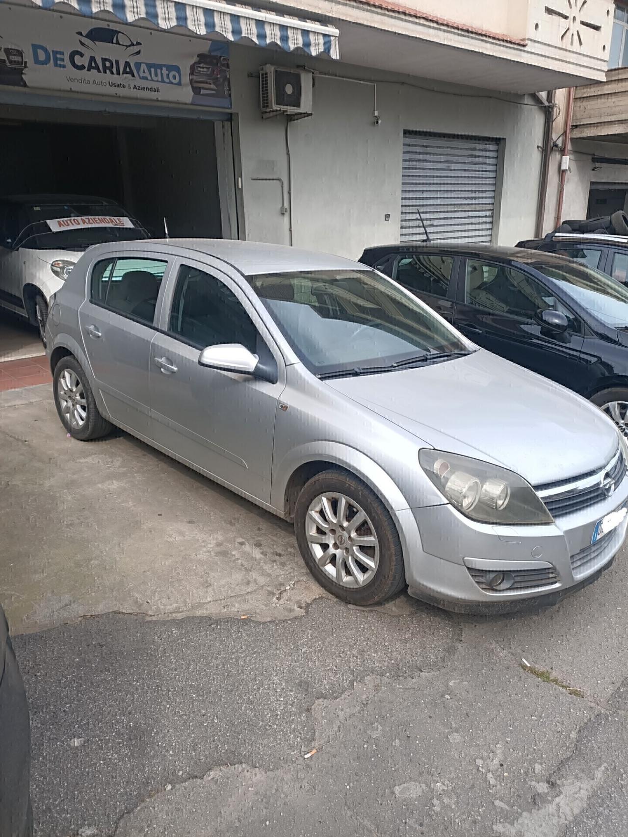 Opel Astra 1.3 CDTI 5 porte € 2000 TRATTABILI .