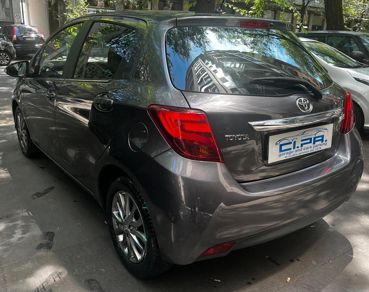 Toyota Yaris 1.0 5 porte Lounge