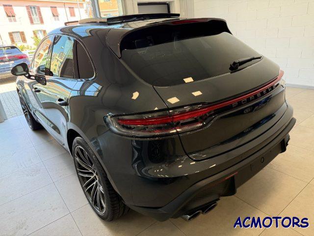 PORSCHE Macan 2.0 T