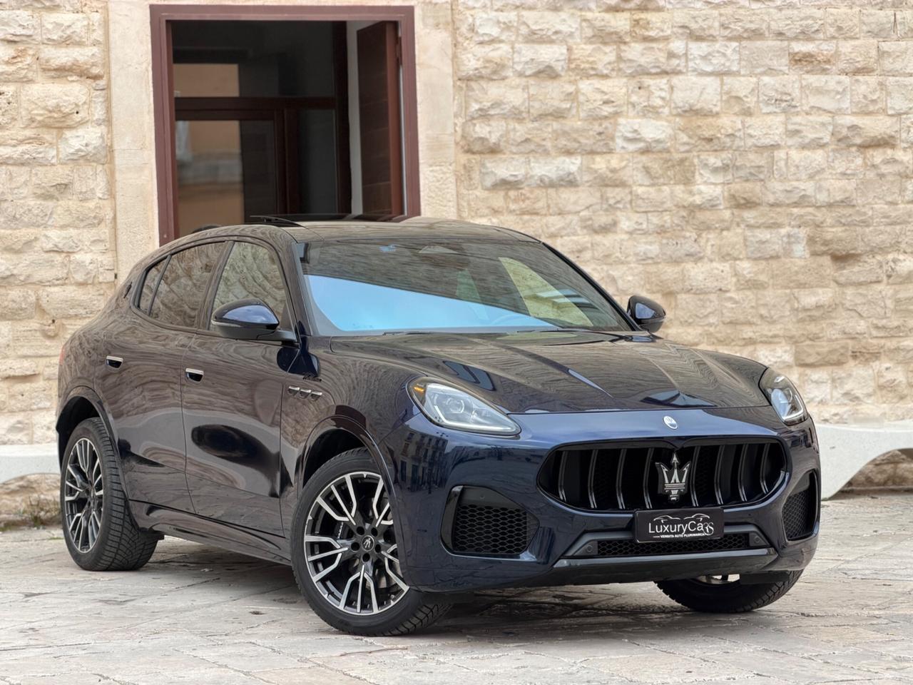 Maserati Grecale 2.0 MHEV 330 CV AWD MODENA TETTO LED