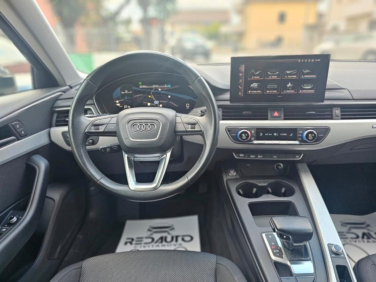 Audi A4 40 TDI quattro S tronic Business Advanced