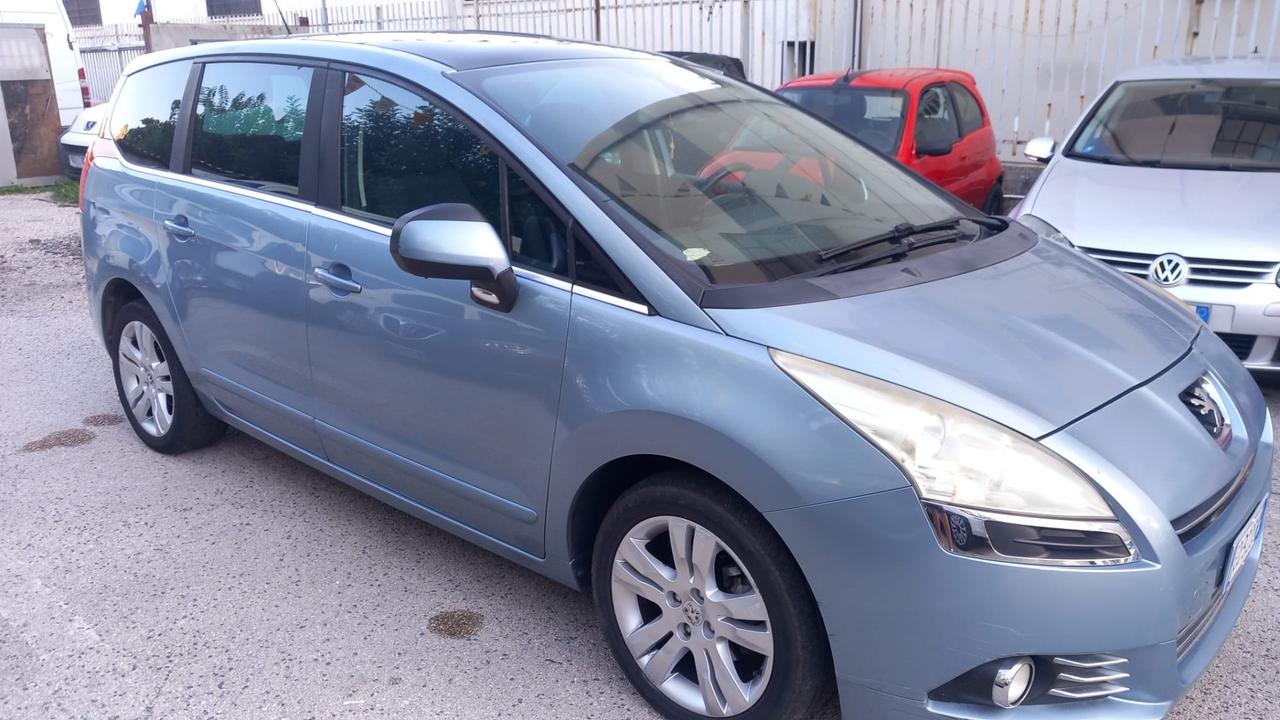 Peugeot 5008 1.6 HDi 112CV Tecno