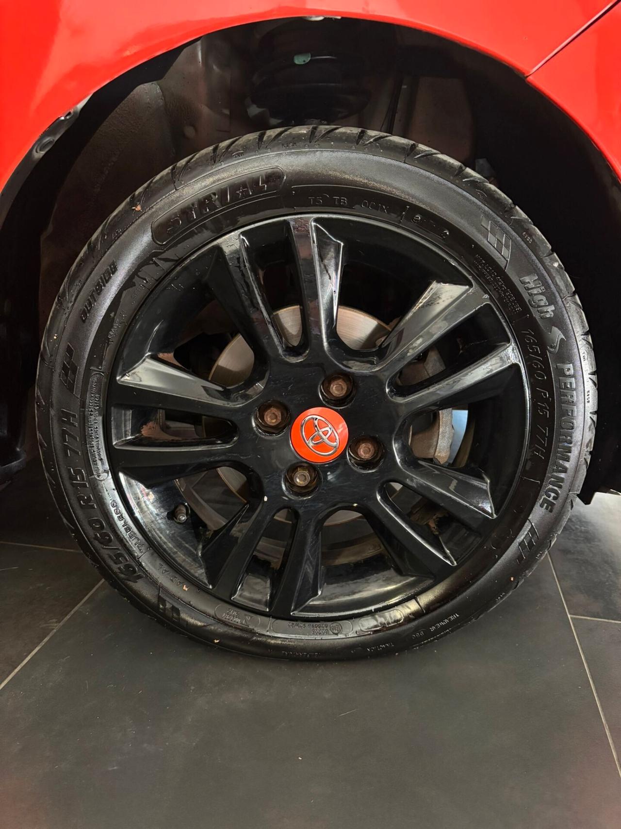 Toyota Aygo 1.0 VVT-i 69 CV 5 porte x-wave