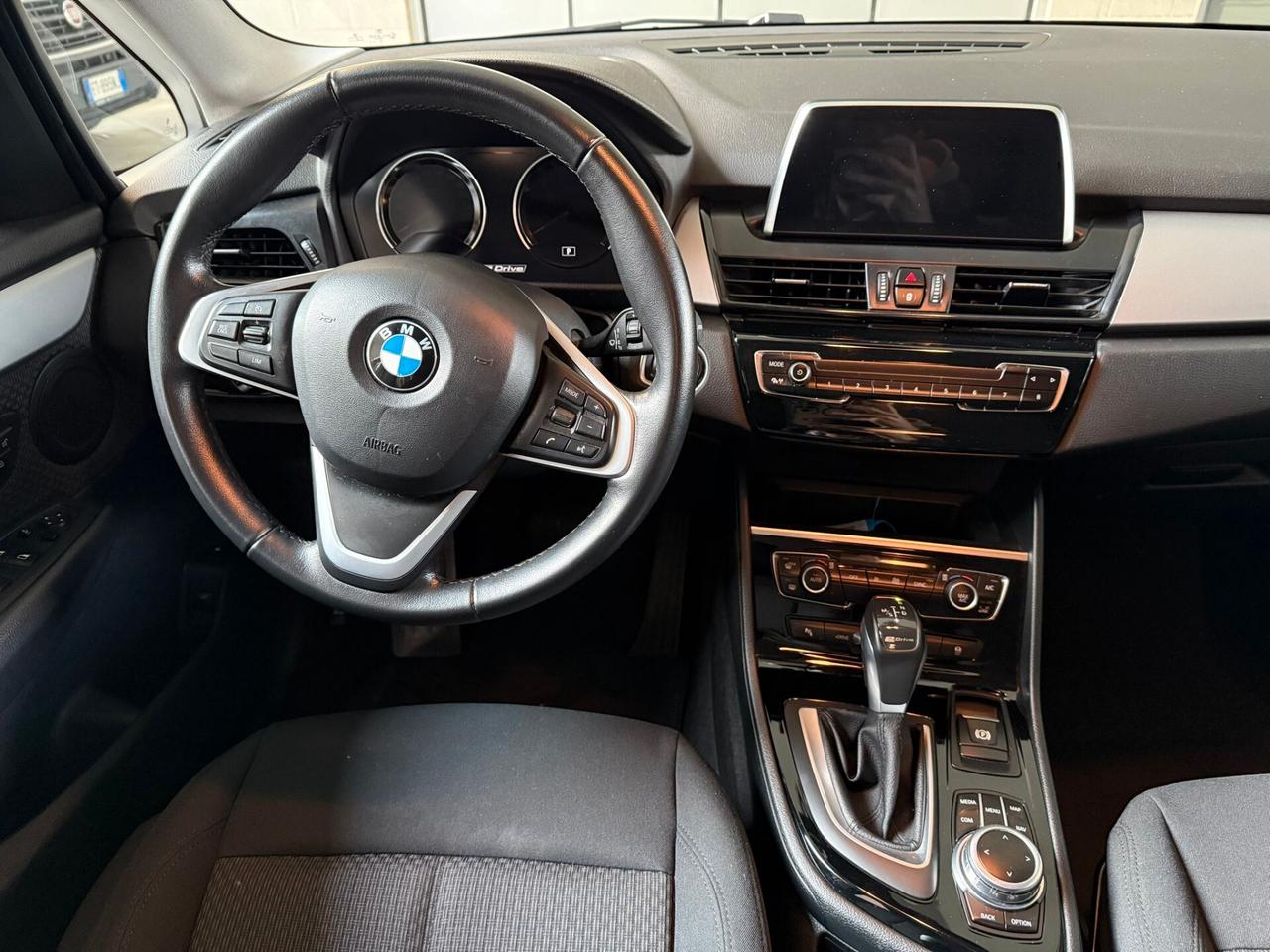 Bmw 2er Active Tourer 225xe Active Tourer iPerformance Business aut.