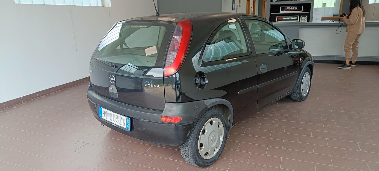 Opel Corsa 1.0i 12V NEOPATENTATI