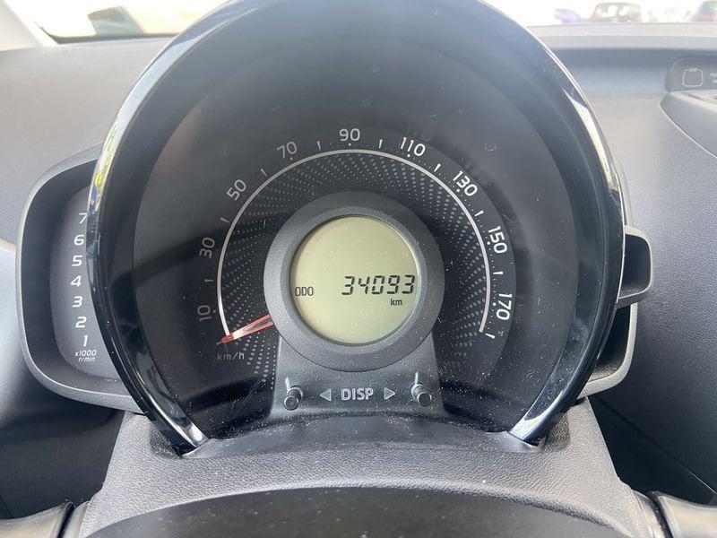 Toyota Aygo 1.0 VVT-i x-play