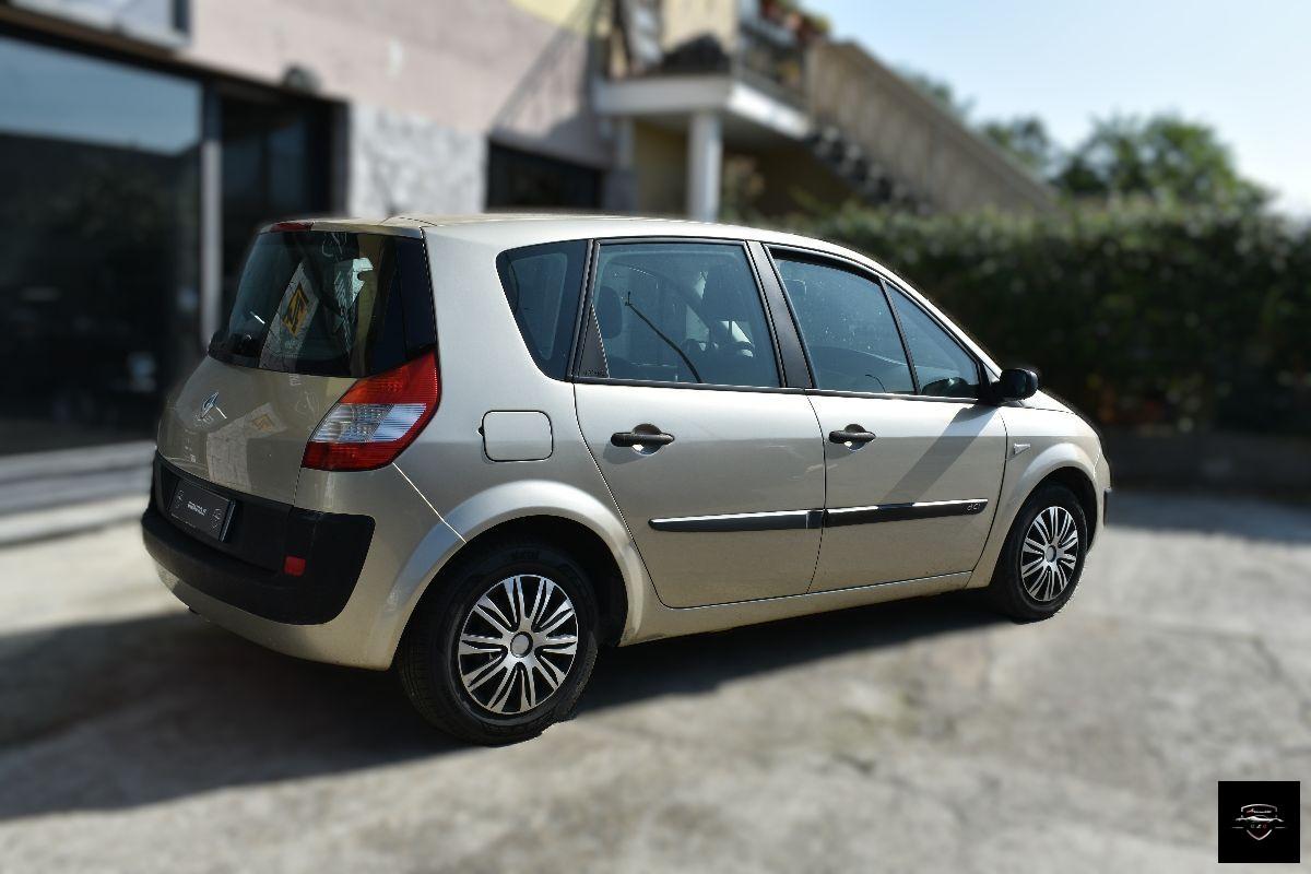 RENAULT - Scénic - 1.6 16V Pack