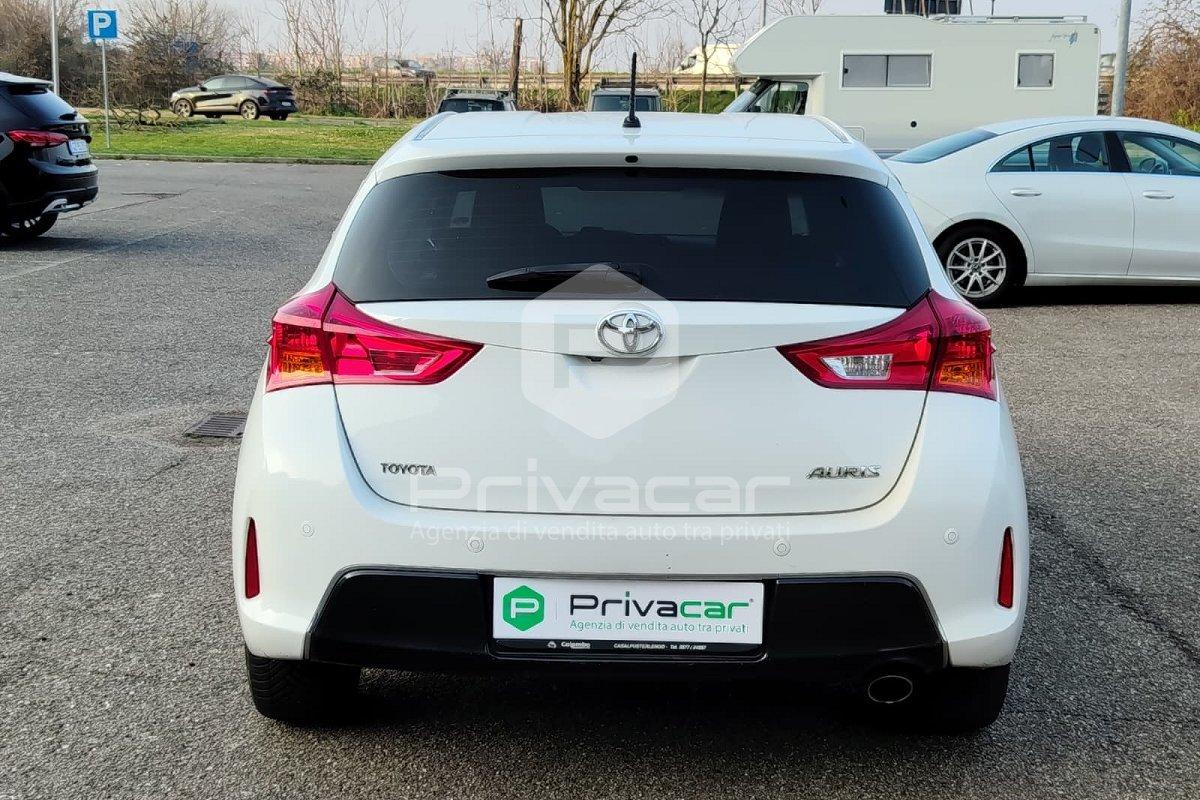 TOYOTA Auris 1.6 Active