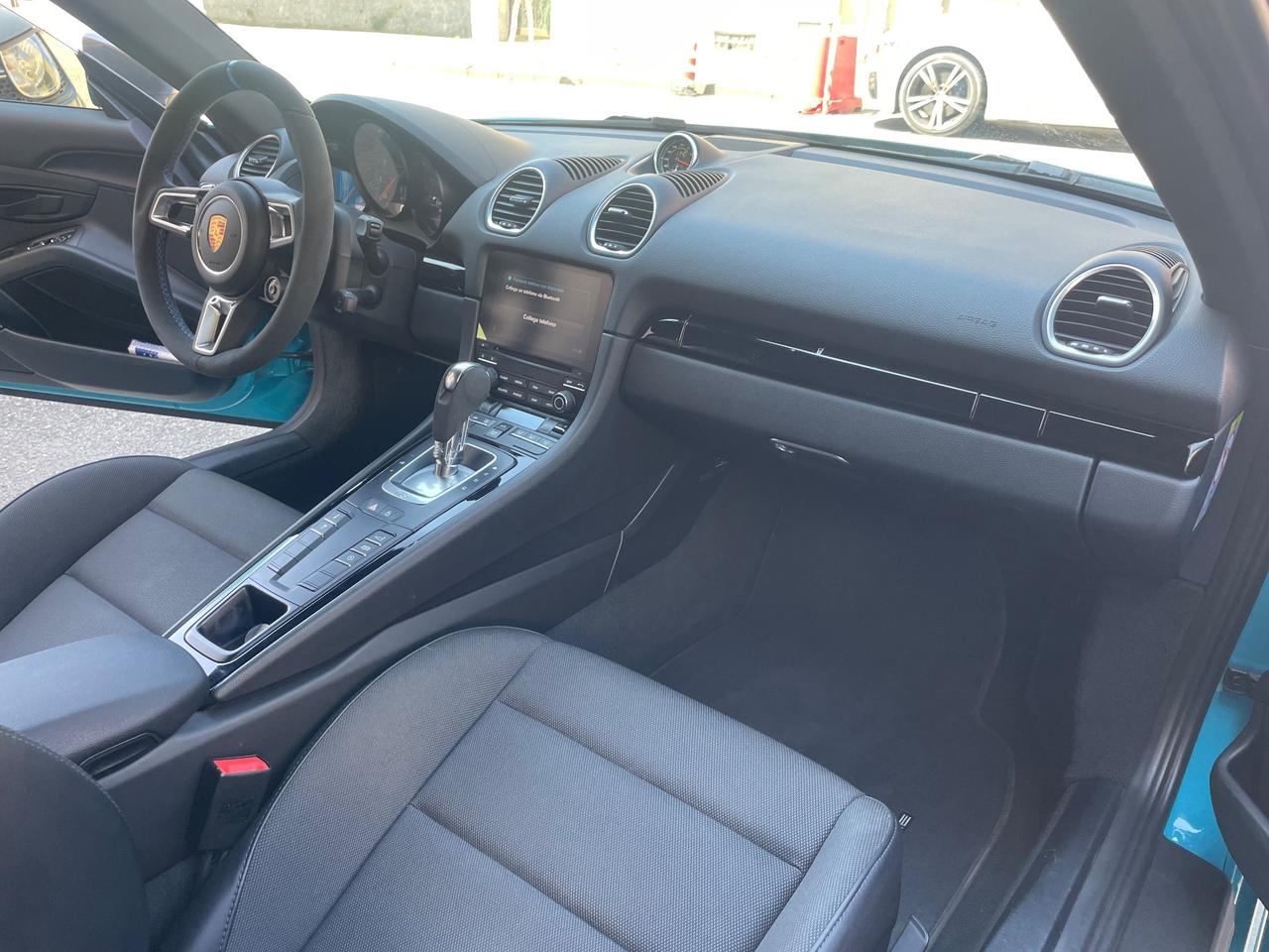 Porsche 718 Cayman T CV 300