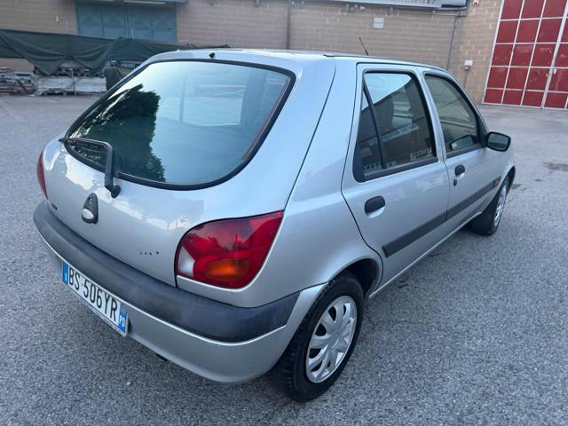 FORD Fiesta 1.2i 16V cat 5p Four senza nessun lavoro da fare