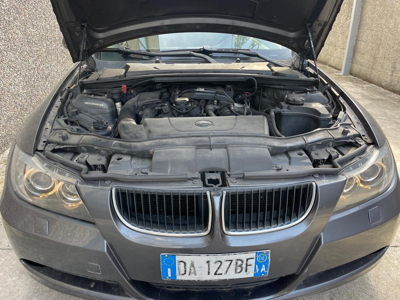BMW 320D AUTOMATICO ADATTAMENTO DISABILI EXPORT